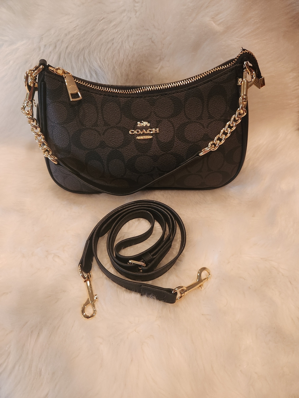 COACH Black Signature Chain Shoulder Bag - Picture 3 of 7